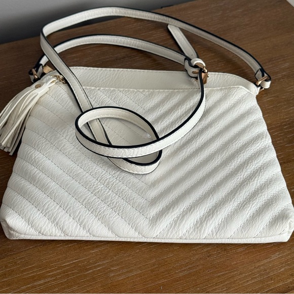 White Chevron Quilted Medium Crossbody Bag with Tassel Accent - Picture 6 of 11